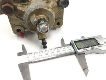 Suzuki GSX R 1100 GU74C [1987] - Rear brake caliper - 0