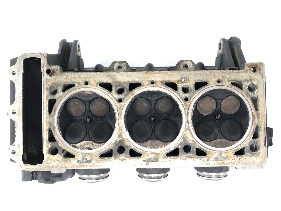 Triumph Daytona 900 T300 [1993] - cylinder head without camshafts