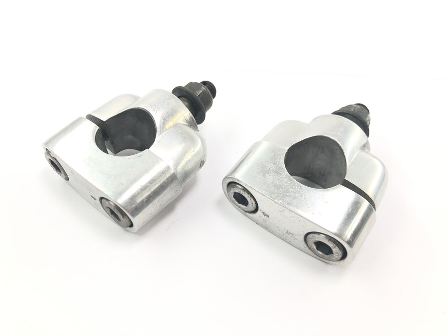 Yamaha XJR 1300 RP02 [1999] - Handlebar brackets handlebar holder clamps pair for 22 mm handlebars