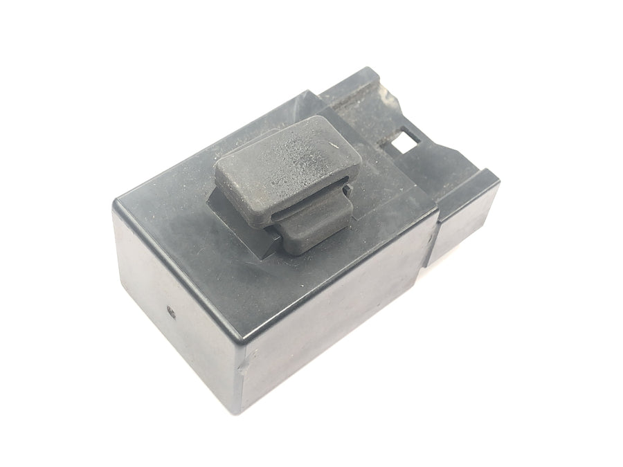 Yamaha YZF R1 RN04 [2001] - Starter relay