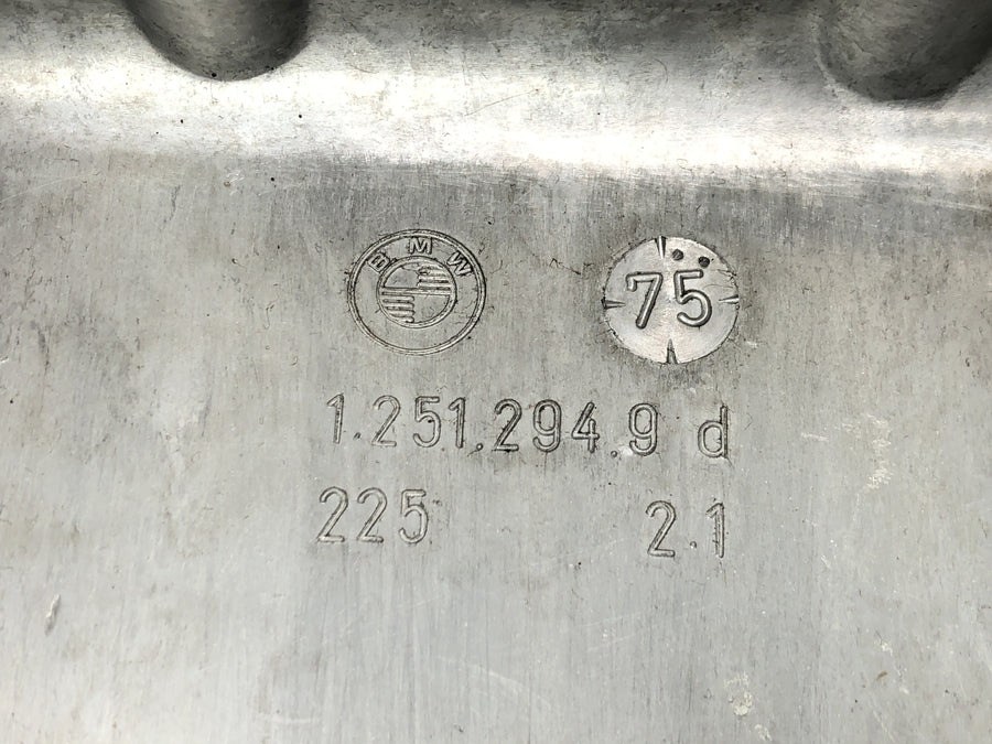 BMW R75/5 [1973] - Oil pan engine lid