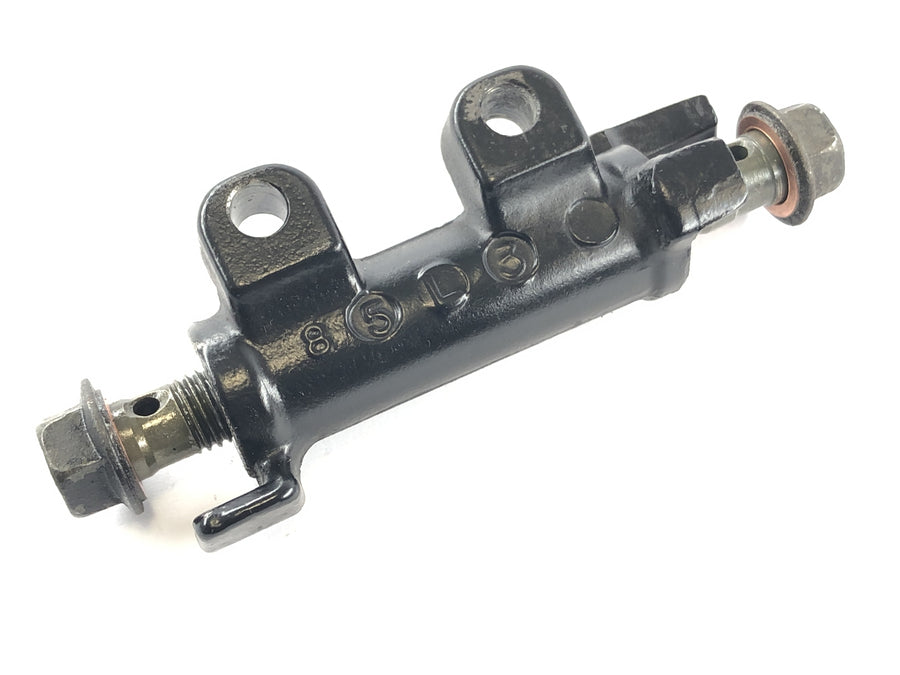 Yamaha V Max 1200 2we [1996] - distributor brake line at the front