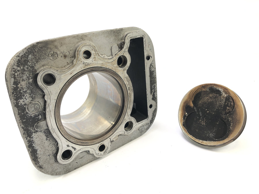 Yamaha XT 350 3YT / 55V [1990] - cylinder with pistons