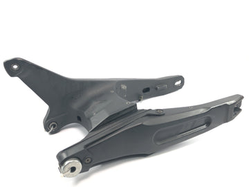 Yamaha MT 03 RM02 [2007] - Swing arm rear wheel swing arm rear wheel guide