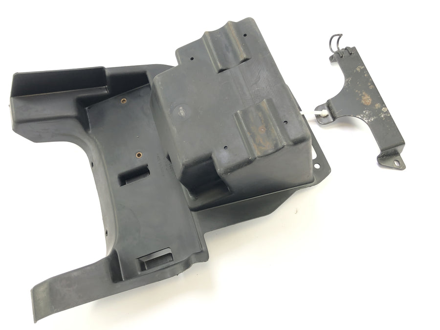 Kawasaki VN 800 Classic [2000] - Battery compartment inner panel