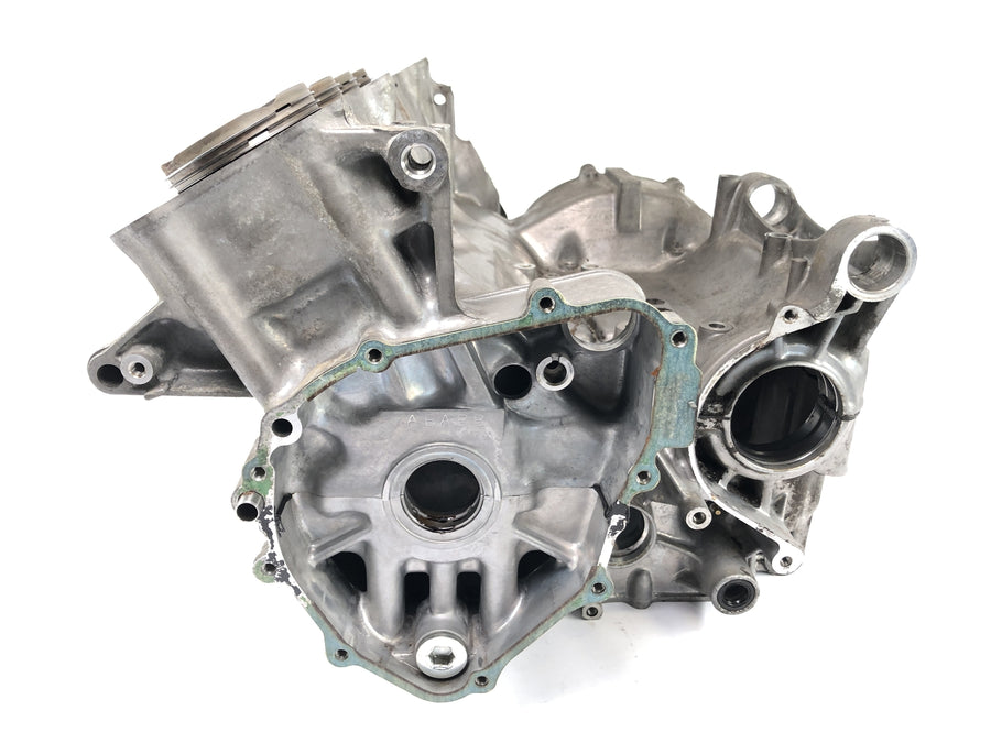 Honda CBR 900 RR SC28 [1994] - Motor housing with bush bushes and pistons