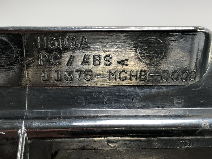 Honda VTX 1800 SC46 [2004] - engine cover left chrome