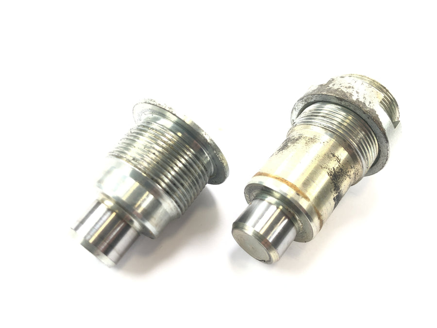 Honda VTX 1800 SC46 [2004] - Swingarm bolt pair