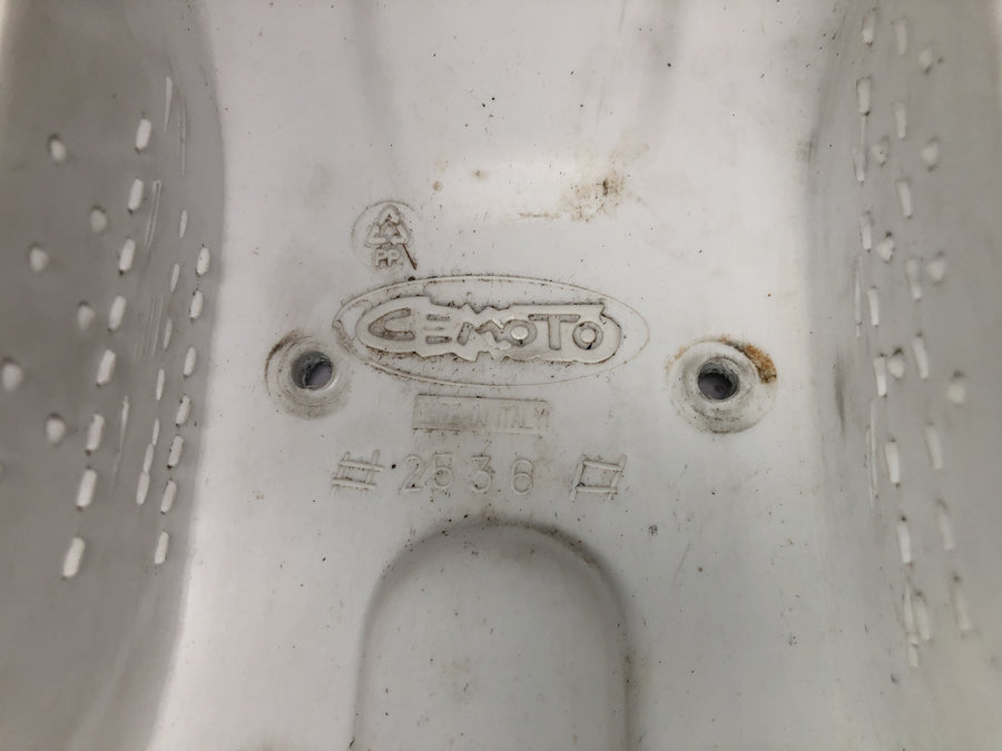 Husqvarna TE 610 E Dual H7 [1999] - Front fender