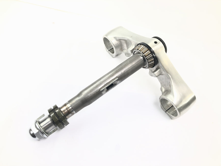 Yamaha V Max 1200 2LT [1998] - lower fork bridge steering head bridge