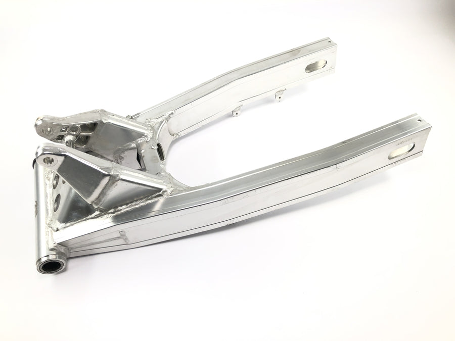 Suzuki GSX R 1100 GU74C [1987] - Swingarm rear wheel swing arm aluminum swingarm