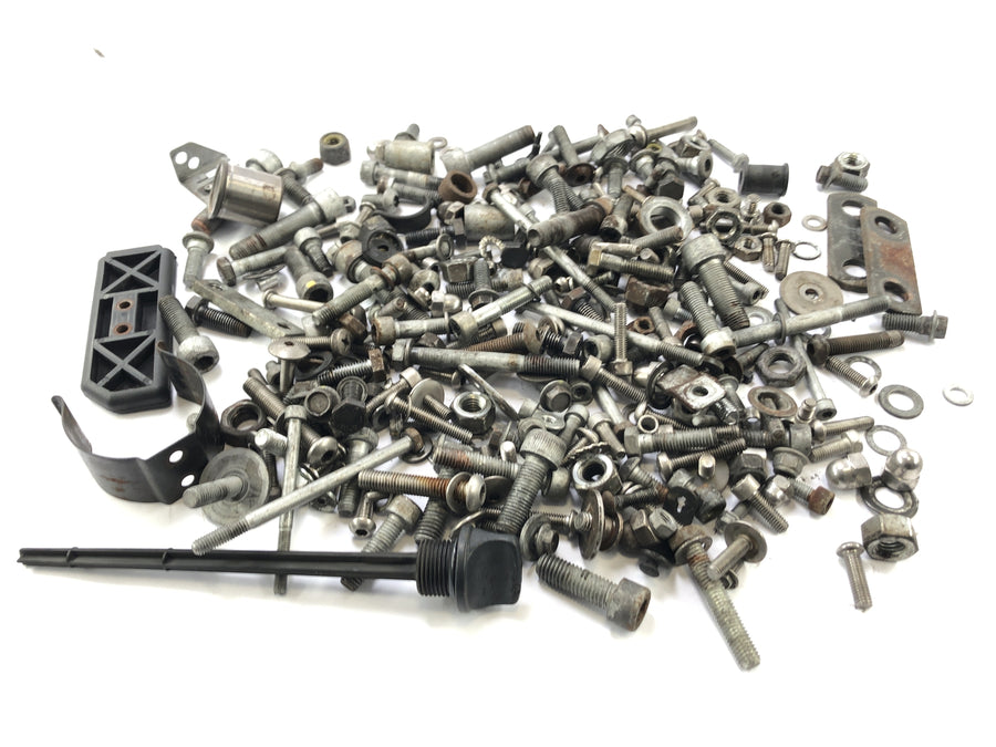 Moto Guzzi California 1100 EV KD [2002] - Remaining parts and screws bundle