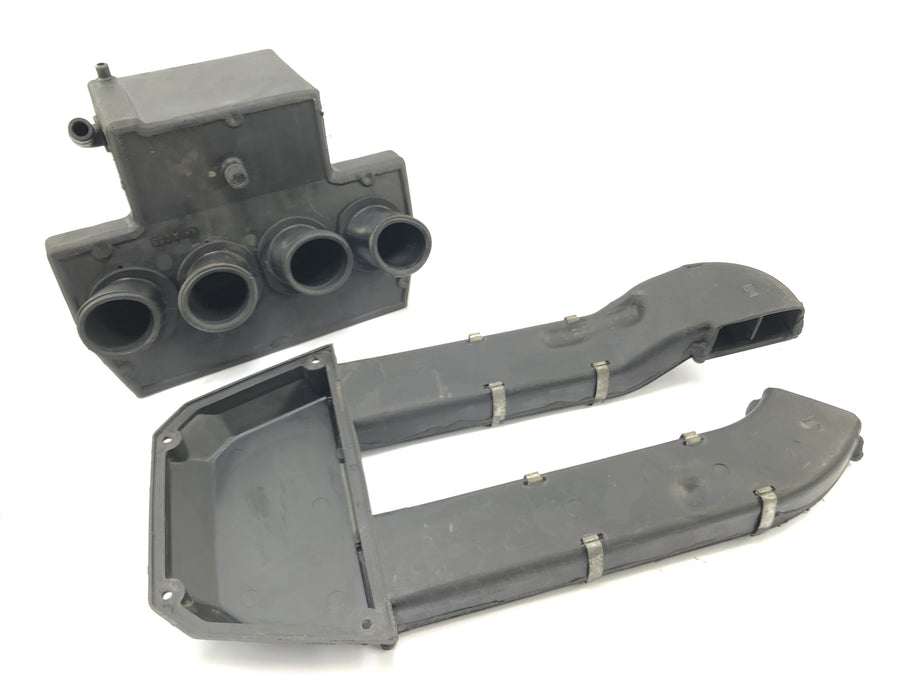 Kawasaki GPZ 1000 RX [1987] - Air filter box airbox