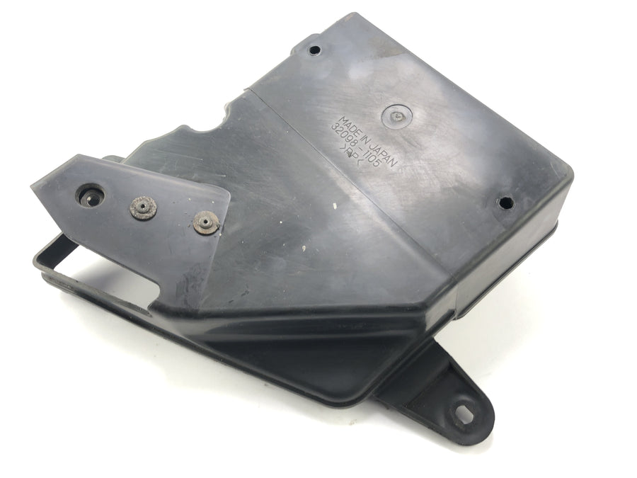 Kawasaki VN 800 Classic [2000] - Storage compartment for unit holder on the left