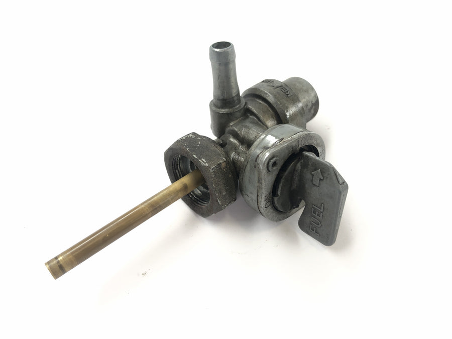 Honda XBR 500 PC15 [1989] - petrol tap fuel tap tank valve