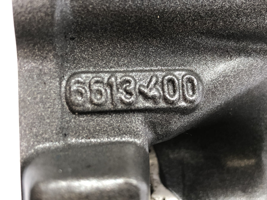 Aprilia RST 1000 Futura [2002] - cylinder head in front
