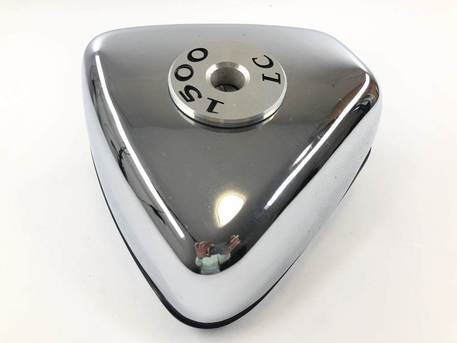 Suzuki Intruder VL 1500 AL [2000] - air filter cover right chrome side cover cover