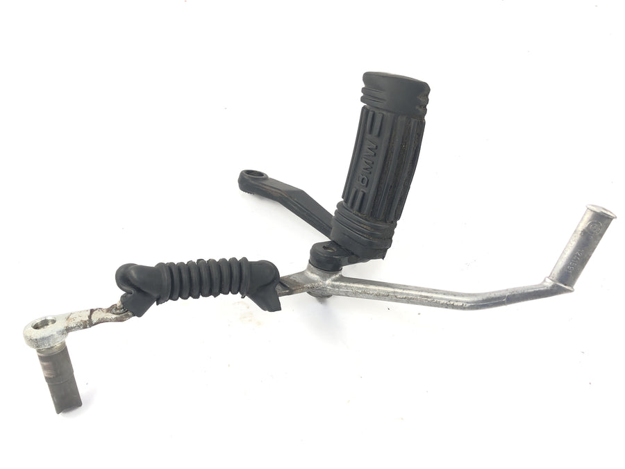 BMW R 100 RT 247 [1981] - driver's footrests on the left and right with switching pedal and linkage