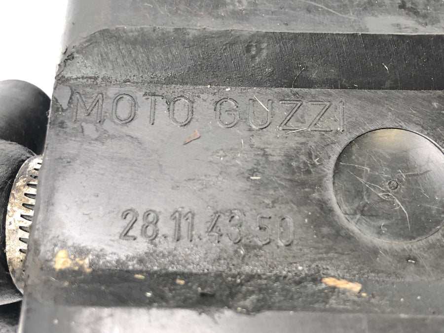 MOTO GUZZI CALIFORNIA 2 1000 VT [1982] - Air filter box airbox