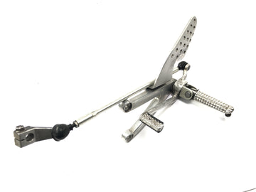 Yamaha YZF R1 RN04 [2001] - left footrest system with shift lever and shift linkage