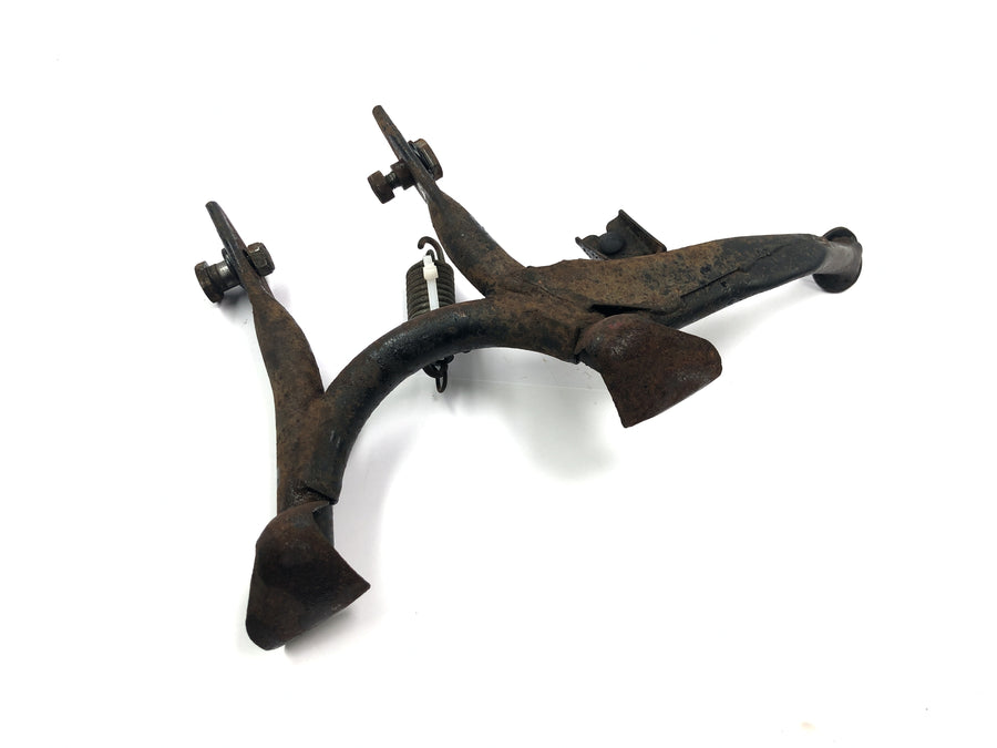 Yamaha XJR 1300 RP02 [1999] - Main stand with spring center stand