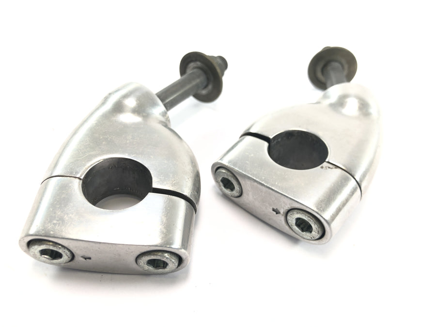 Yamaha MT 03 RM02 [2007] - Handlebar clamps handlebar brackets front handlebar holder