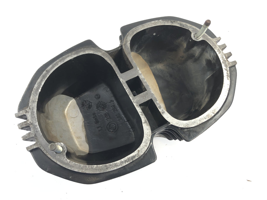 BMW R 100 RT 247 [1981] - valve lid on the left