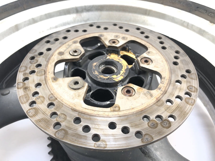 Suzuki GSX R 1100 GV73B [1990] - rear wheel wheel rim at the back with brake disc and chain wheel