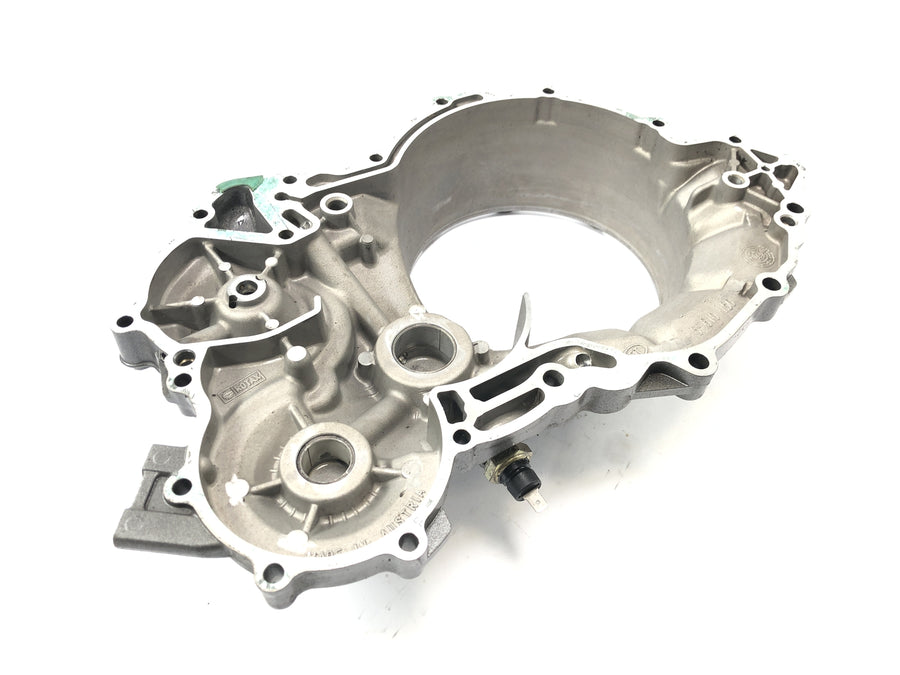 Aprilia RST 1000 Futura [2002] - alternator cover generator coverage