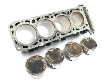 Kawasaki ZRX 1200 S ZRT20A [2001] - Cylinder with piston set cylinder block