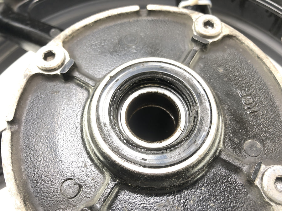 Honda VTR 1000 SP 1 SC45 [2001] - Rear wheel rim rear
