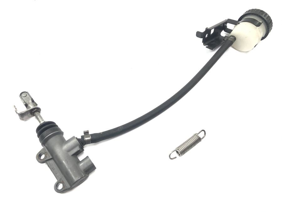 BMW R 1200 CL K30 [2003] - brake pump in the back