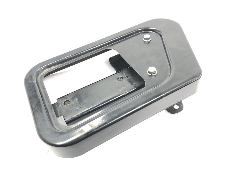 Kawasaki VN 1500 Classic VNT50D [2001] - controller cover bracket