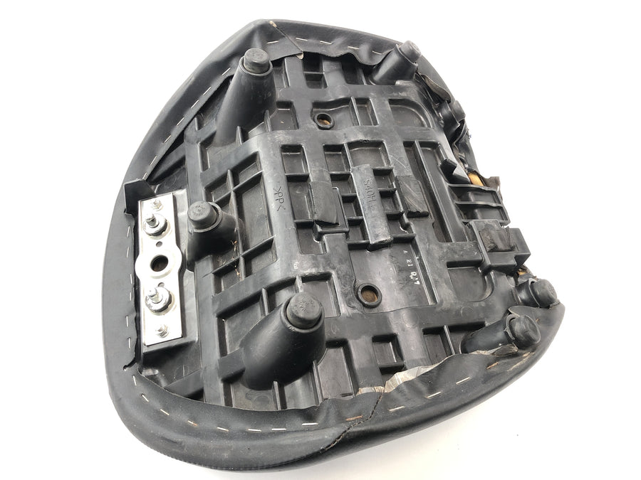 Suzuki VZ 1500 WVCU [2011] - Driver's seat bench seat