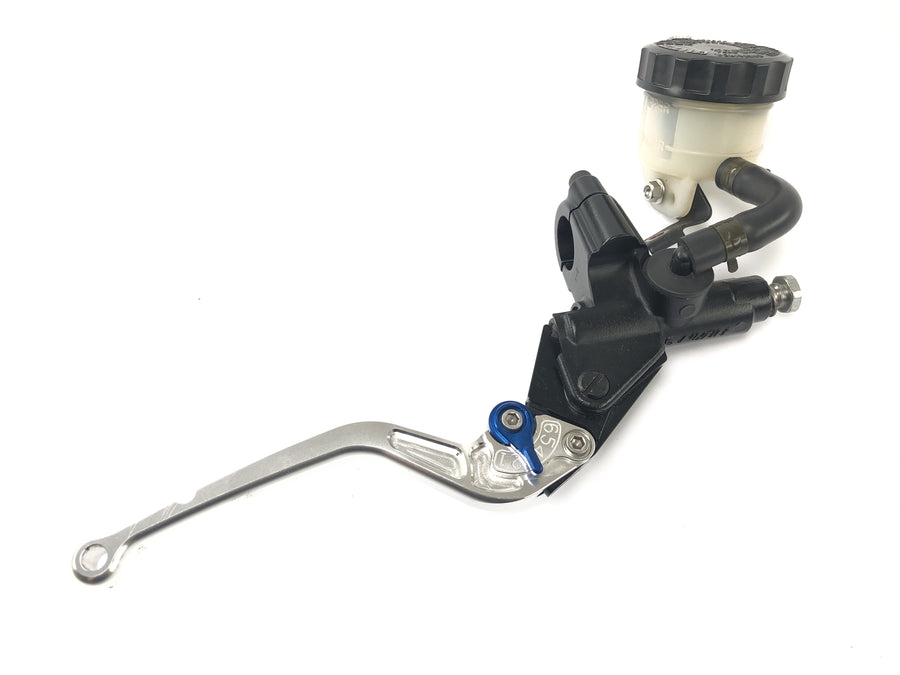 Triumph Sprint ST 1050 [2005] - Handbrake pump and clutch fitting with V Trec lever and ABE