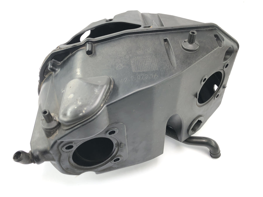 Ducati 999 H4 [2003] - air filter box Airbox housing