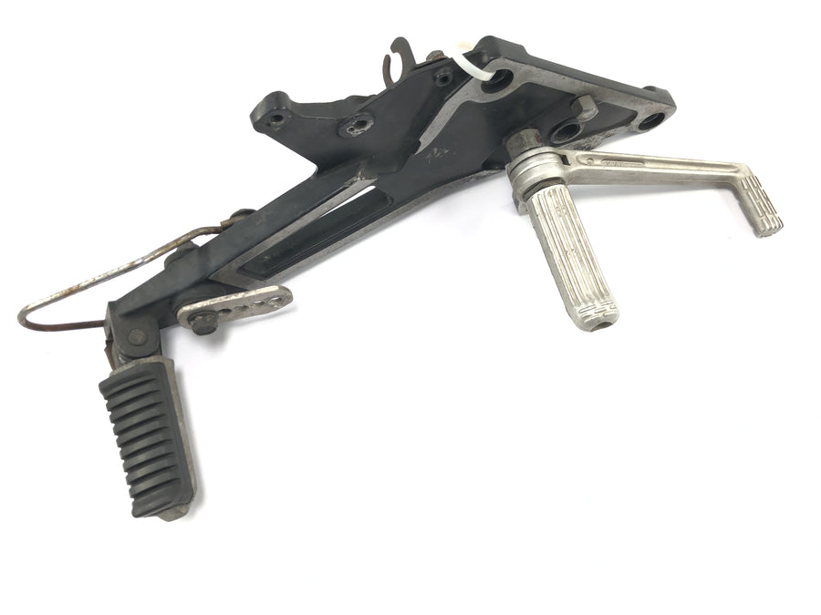 Kawasaki GPZ 1000 RX ZXT00A [1986] - Right footrest system with footrests and brake pedal