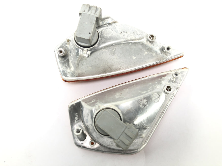 Ducati 999 H4 [2003] - Mirror blinker turn signal flashing light on the left and right
