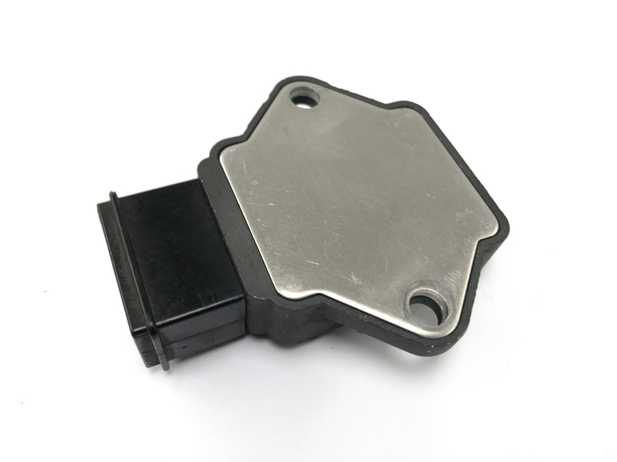 Honda CBR 900 RR SC28 [1994] - Tension regulator controller rectifier