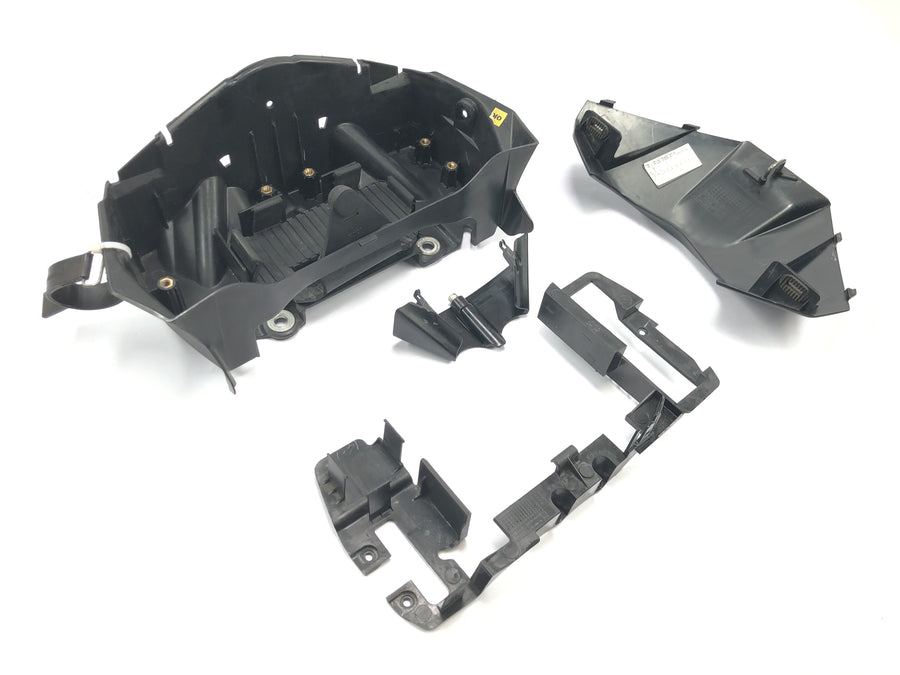 KTM RC 125 [2016] - Battery box subframe battery compartment with tank fairing at the front