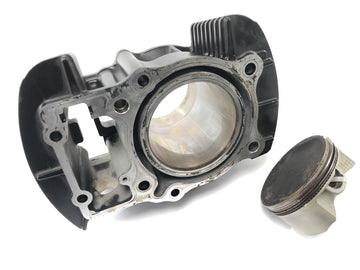 Suzuki VZ 1500 WVCU [2011] - cylinder with piston cylinder front - 0