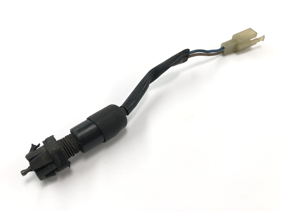 Kawasaki GPZ 1100 ZXT10E [1997] - Brake light switch in the back