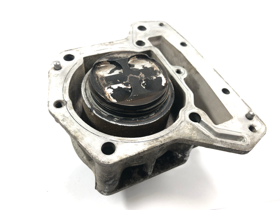 BMW C1 125 [2002] - cylinder with piston