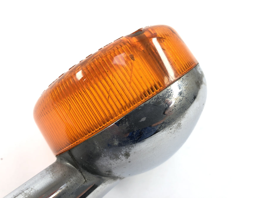 Yamaha XV 750 5G5 [1982] - turn signal with bracket at the front