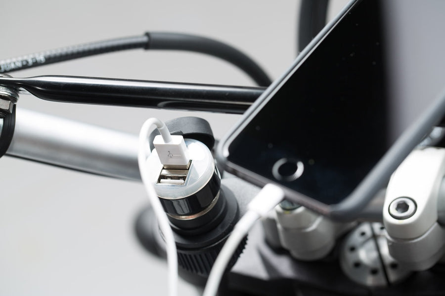 [SW-MOTECH] - Universal-Elektrik-Kit mit Zigarettenanzünder und USB-Buchse – Bild 4