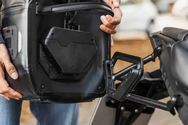 Yamaha XTZ 750 [SW-MOTECH] – V-LOC WP side bag (11 liters)