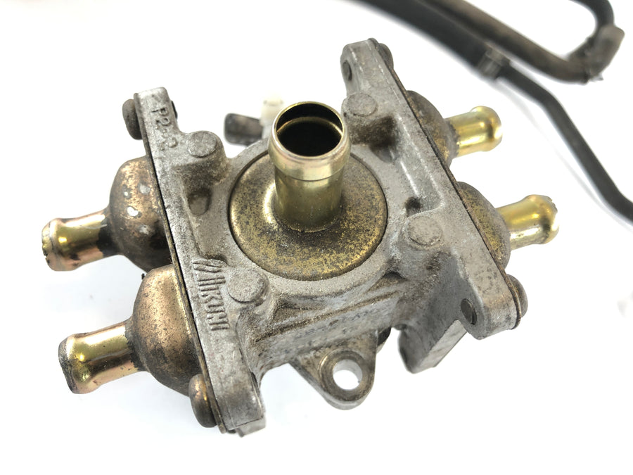 Suzuki Bandit GSF 650 S WVB5 [2005] - Secondary air valve with lines