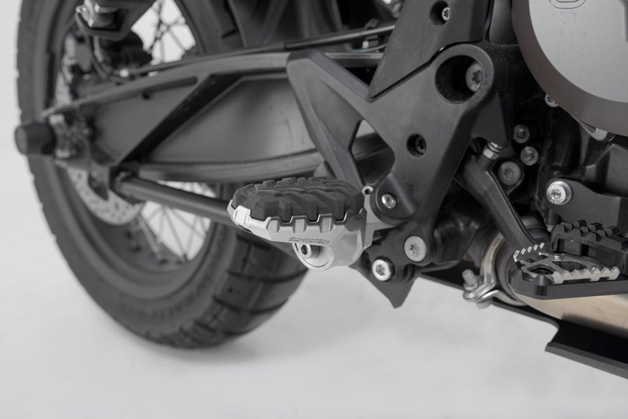 KTM 990 Adventure R [2011] - EVO footrest kit – picture 1