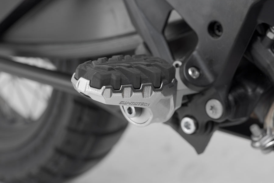 KTM 990 Supermoto R [2012] - EVO footrest kit – picture 2