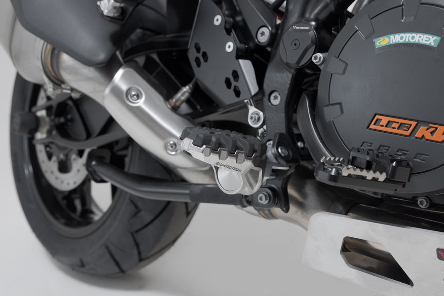 KTM 1390 Super Adventure S [2025-2026] - EVO footrest kit - picture 2